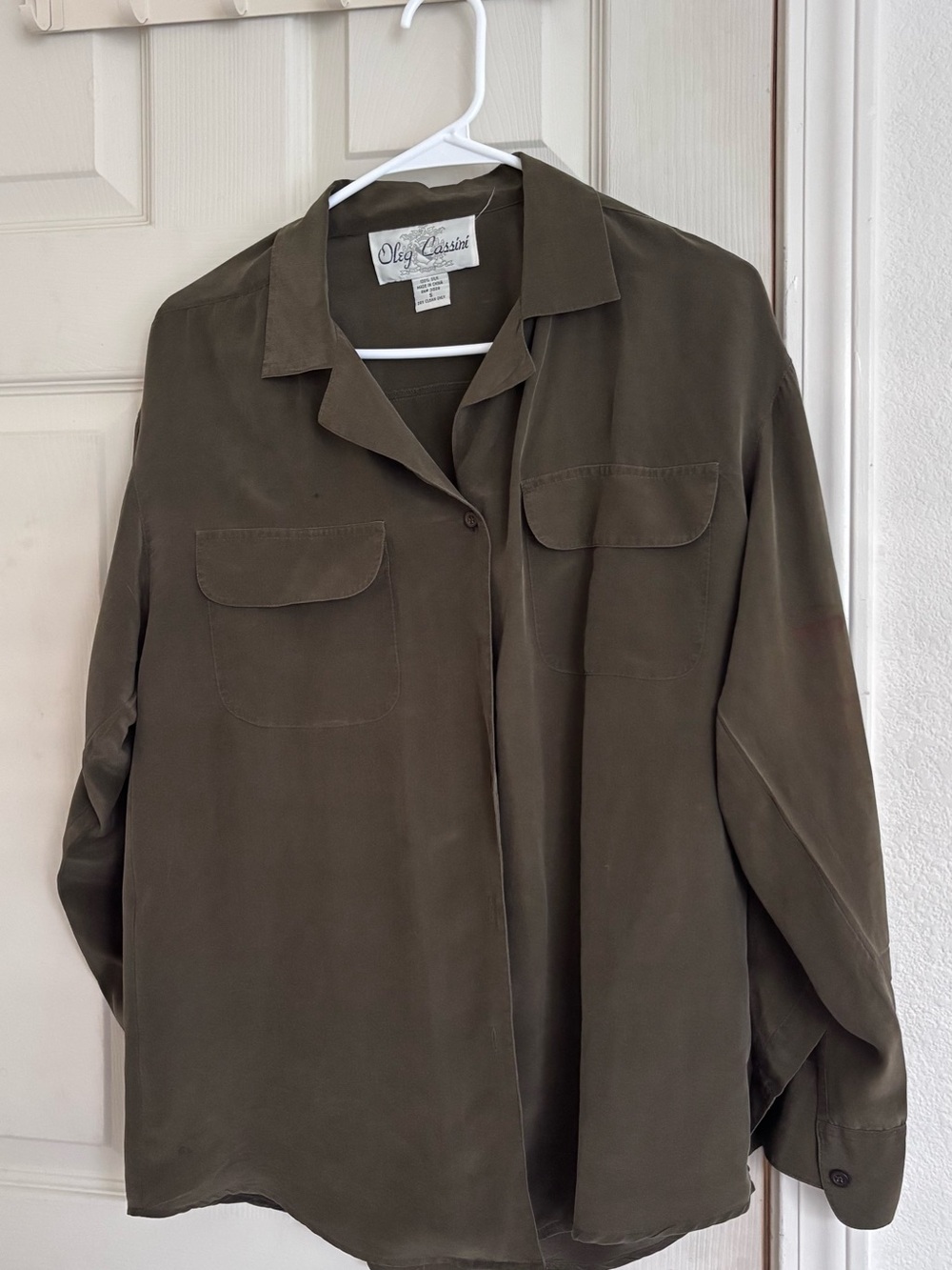 Oleg Cassini women’s Olive Button-Down Shirt 100% silk